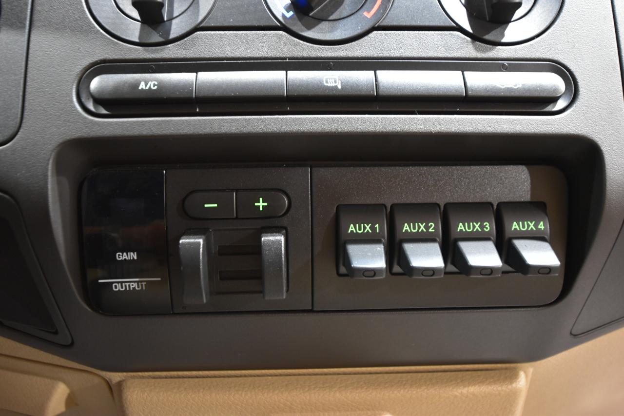 Ford Super Duty F-250 SRW 4WD Crew Cab 156" XLT 2008