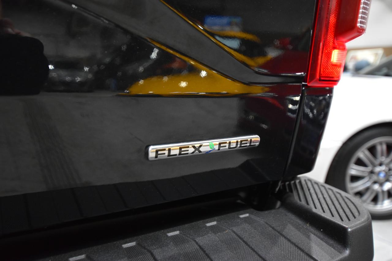 Ford F-150 4WD SuperCrew 145" Lariat 2015