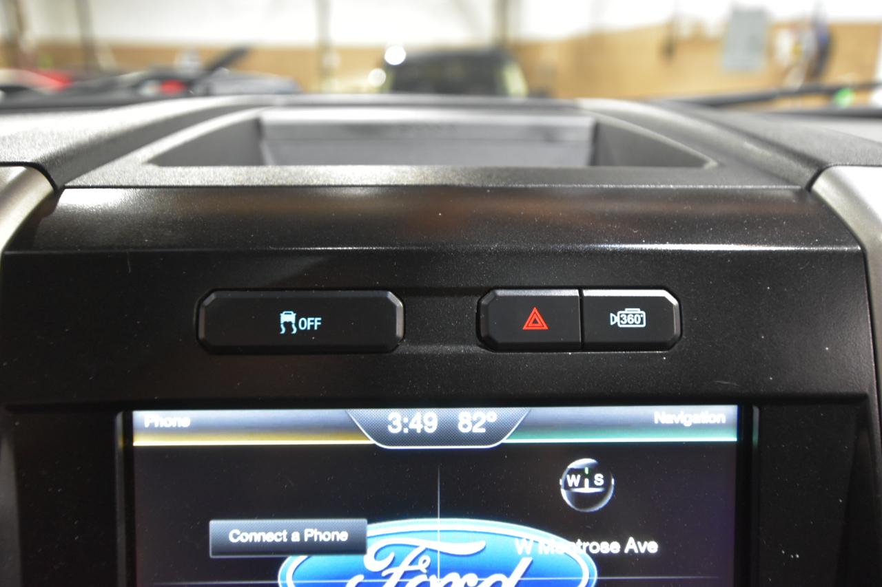 Ford F-150 4WD SuperCrew 145" Lariat 2015