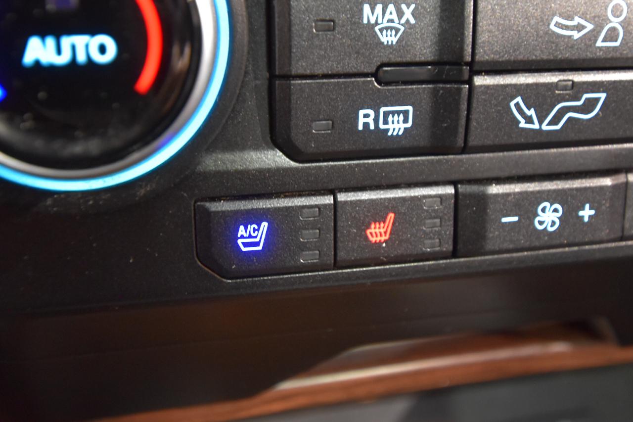 Ford F-150 4WD SuperCrew 145" Lariat 2015