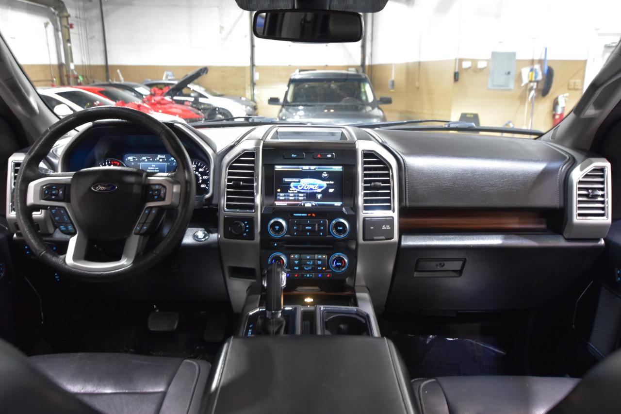 Ford F-150 4WD SuperCrew 145" Lariat 2015