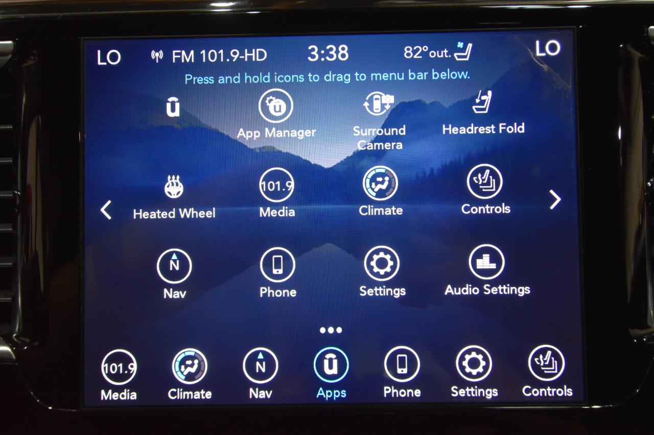 Chrysler Pacifica Limited 35th Anniversary FWD *Ltd Avail* 2020