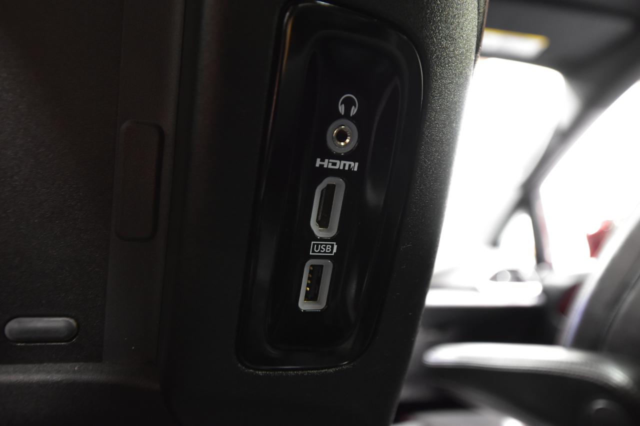 Chrysler Pacifica Limited 35th Anniversary FWD *Ltd Avail* 2020