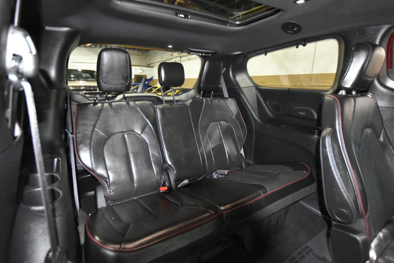 Chrysler Pacifica Limited 35th Anniversary FWD *Ltd Avail* 2020