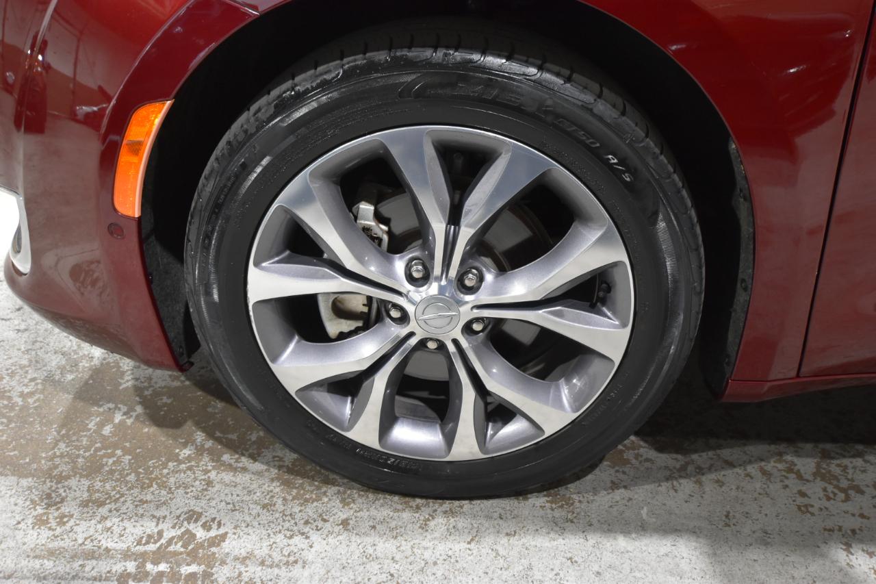 Chrysler Pacifica Limited 35th Anniversary FWD *Ltd Avail* 2020