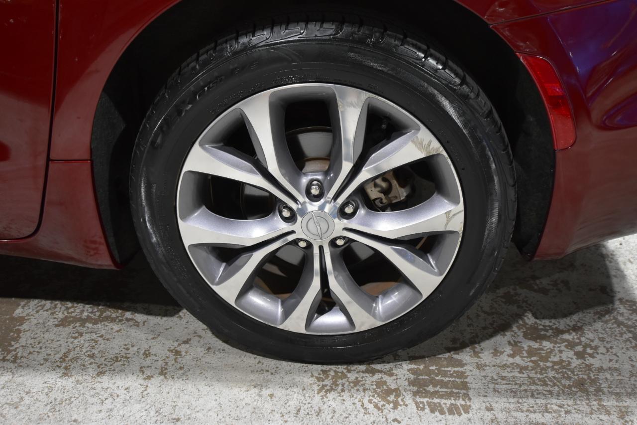 Chrysler Pacifica Limited 35th Anniversary FWD *Ltd Avail* 2020