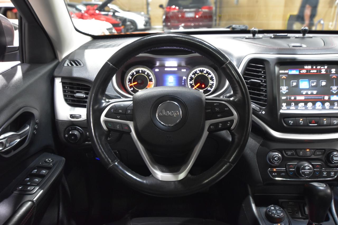 Jeep Cherokee 4WD 4dr Trailhawk 2015