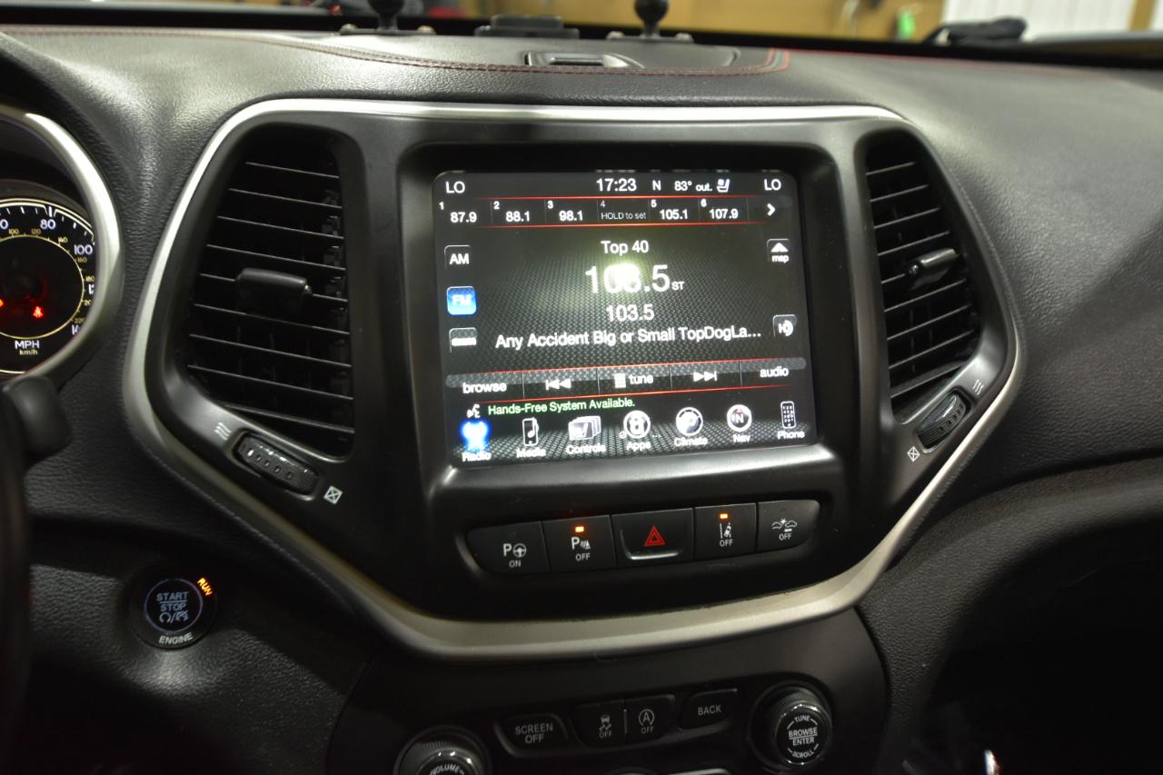 Jeep Cherokee 4WD 4dr Trailhawk 2015