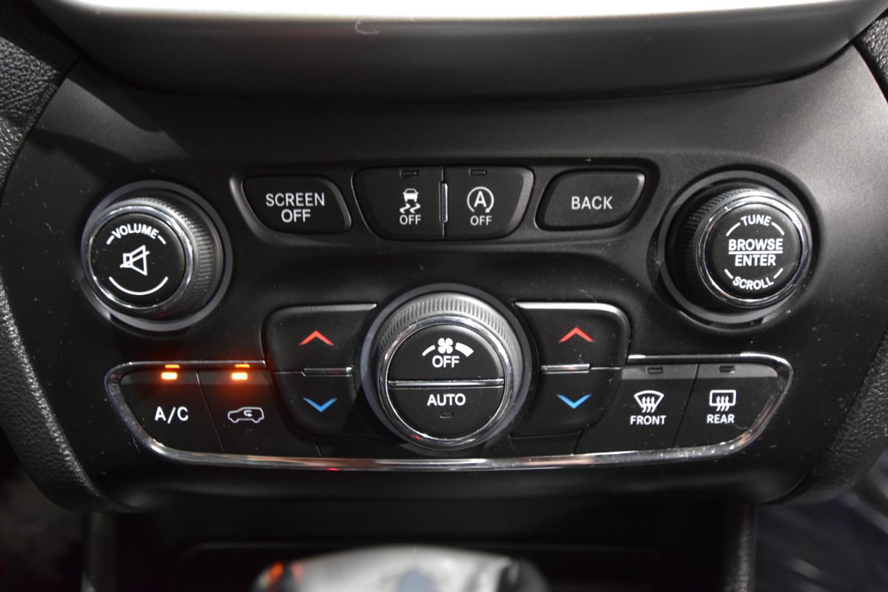 Jeep Cherokee 4WD 4dr Trailhawk 2015