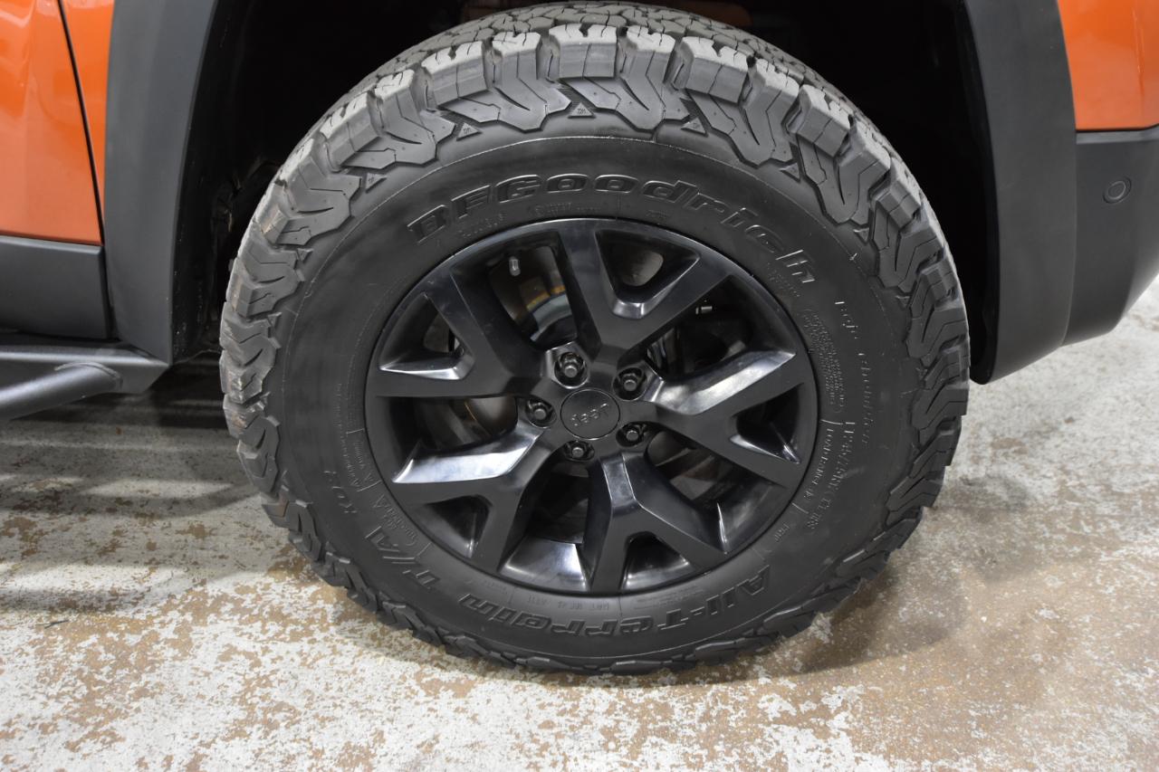 Jeep Cherokee 4WD 4dr Trailhawk 2015