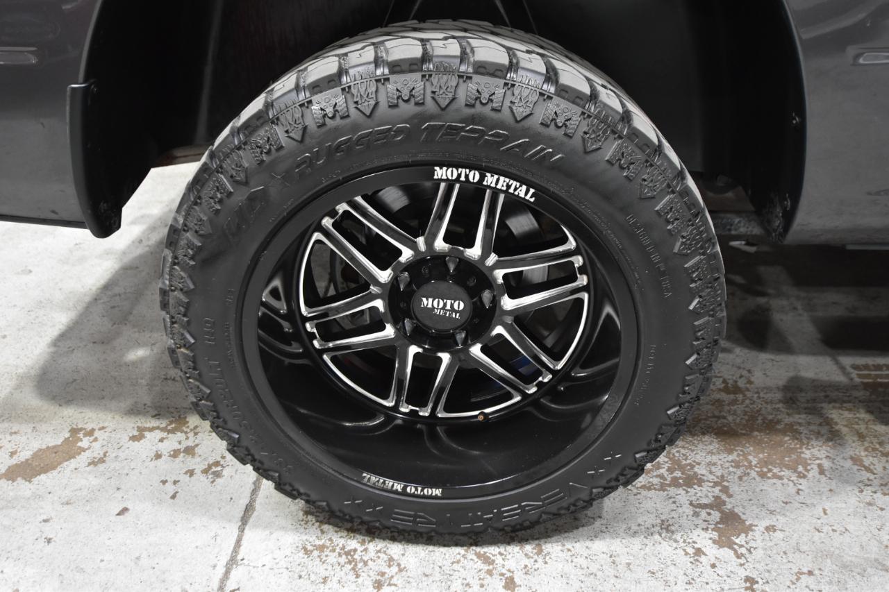 RAM 1500 Express 4x4 Crew Cab 5'7" Box 2017