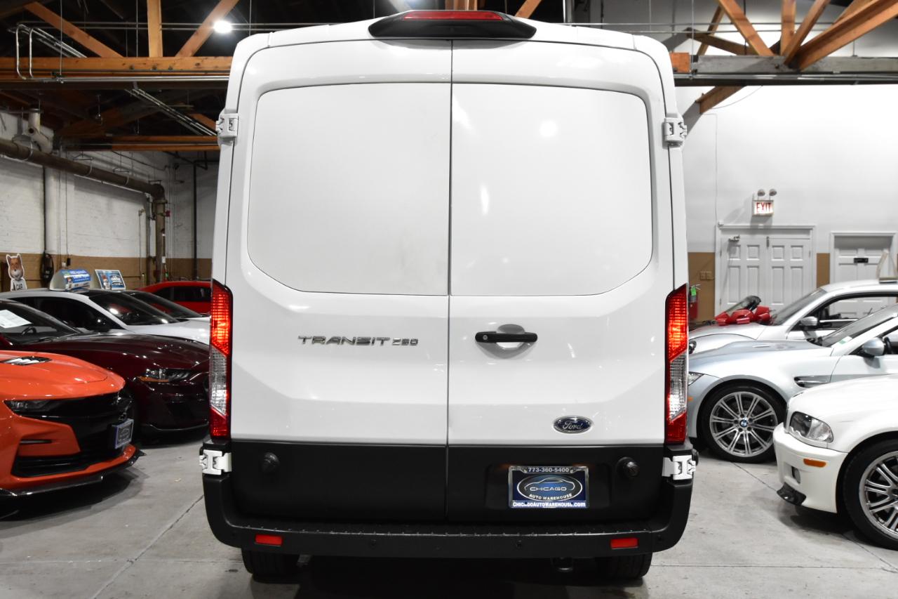 Ford Transit Cargo Van T-250 130" Med Rf 9070 GVWR RWD 2020