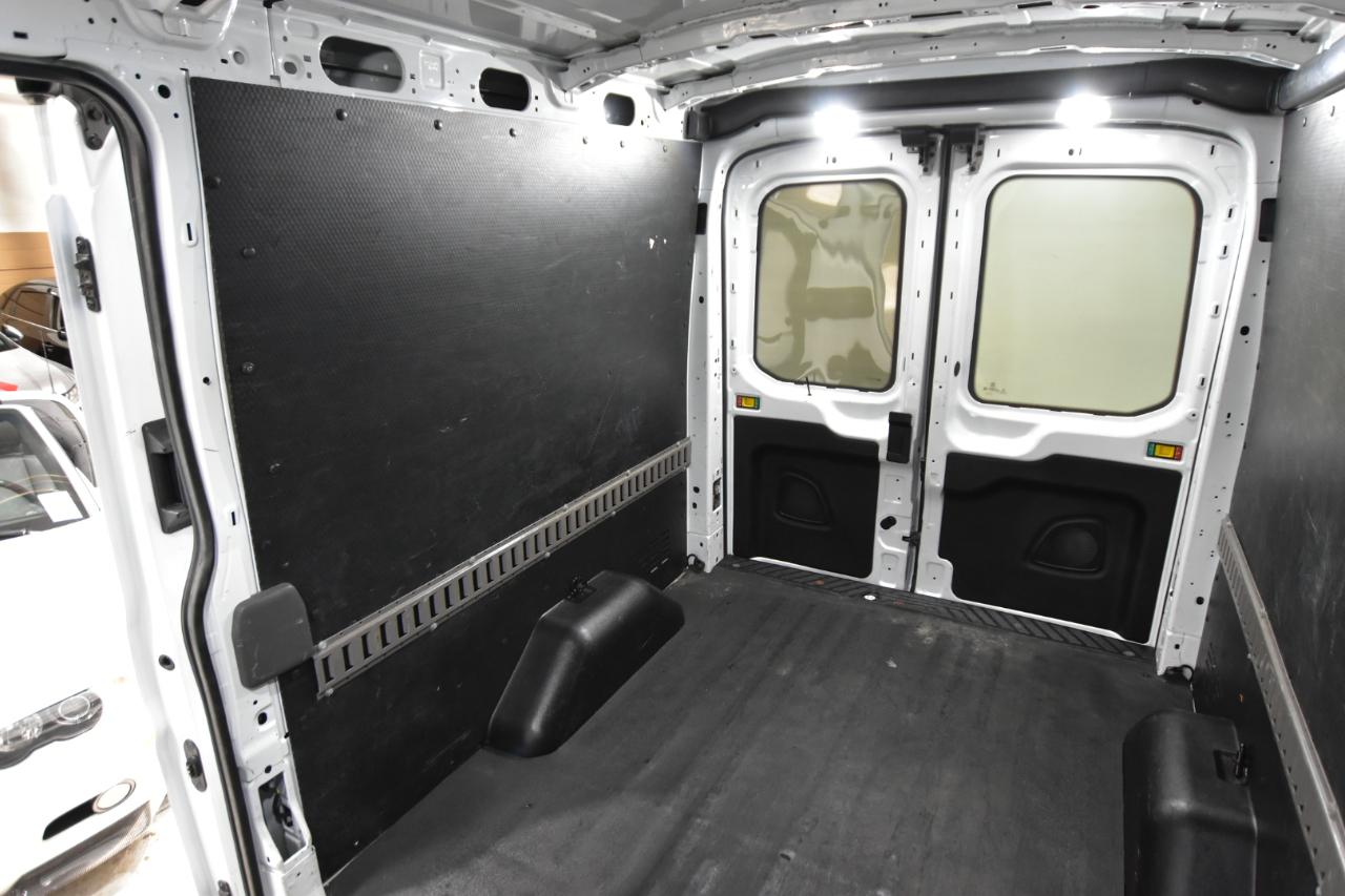 Ford Transit Cargo Van T-250 130" Med Rf 9070 GVWR RWD 2020