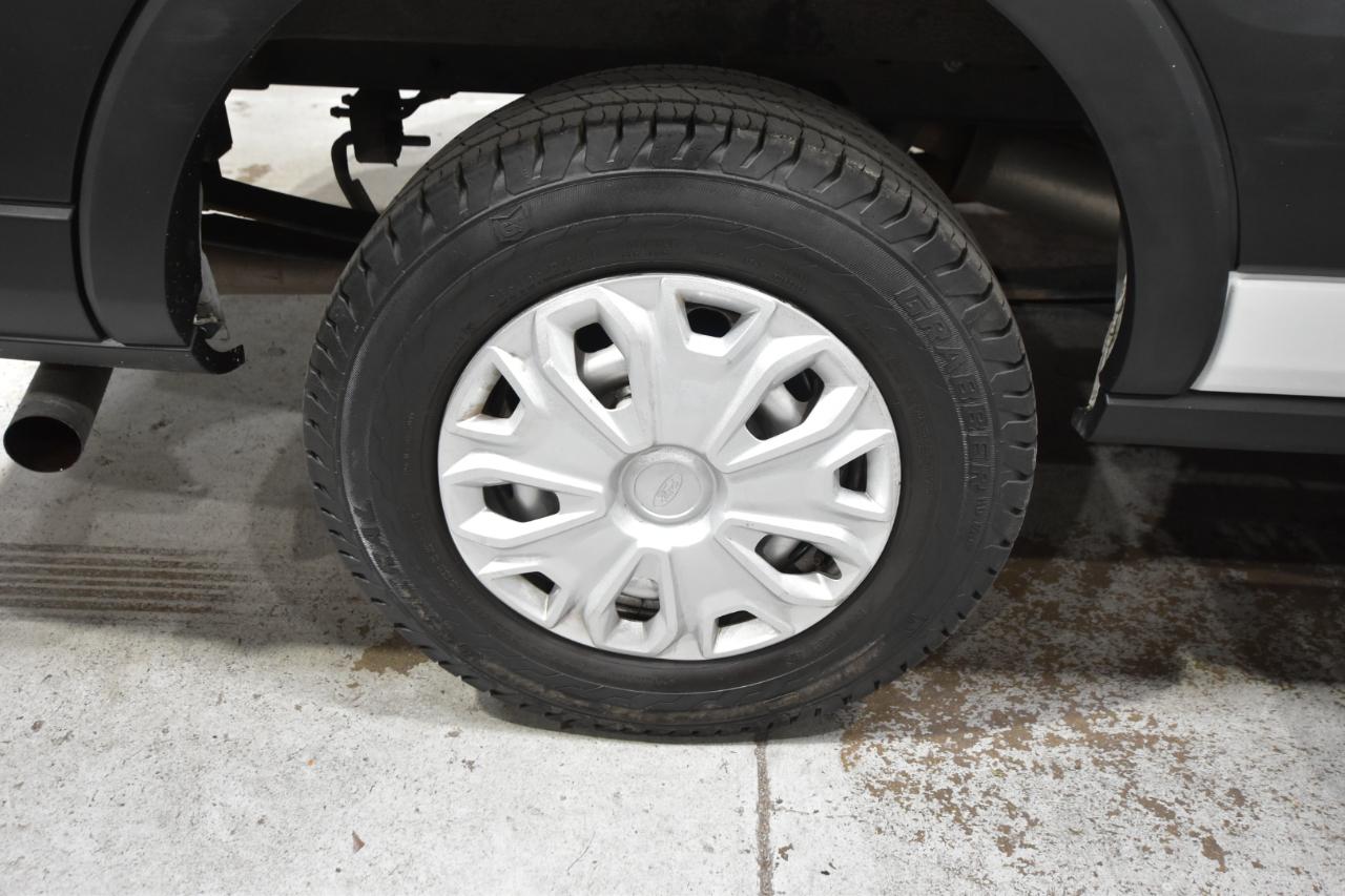 Ford Transit Cargo Van T-250 130" Med Rf 9070 GVWR RWD 2020