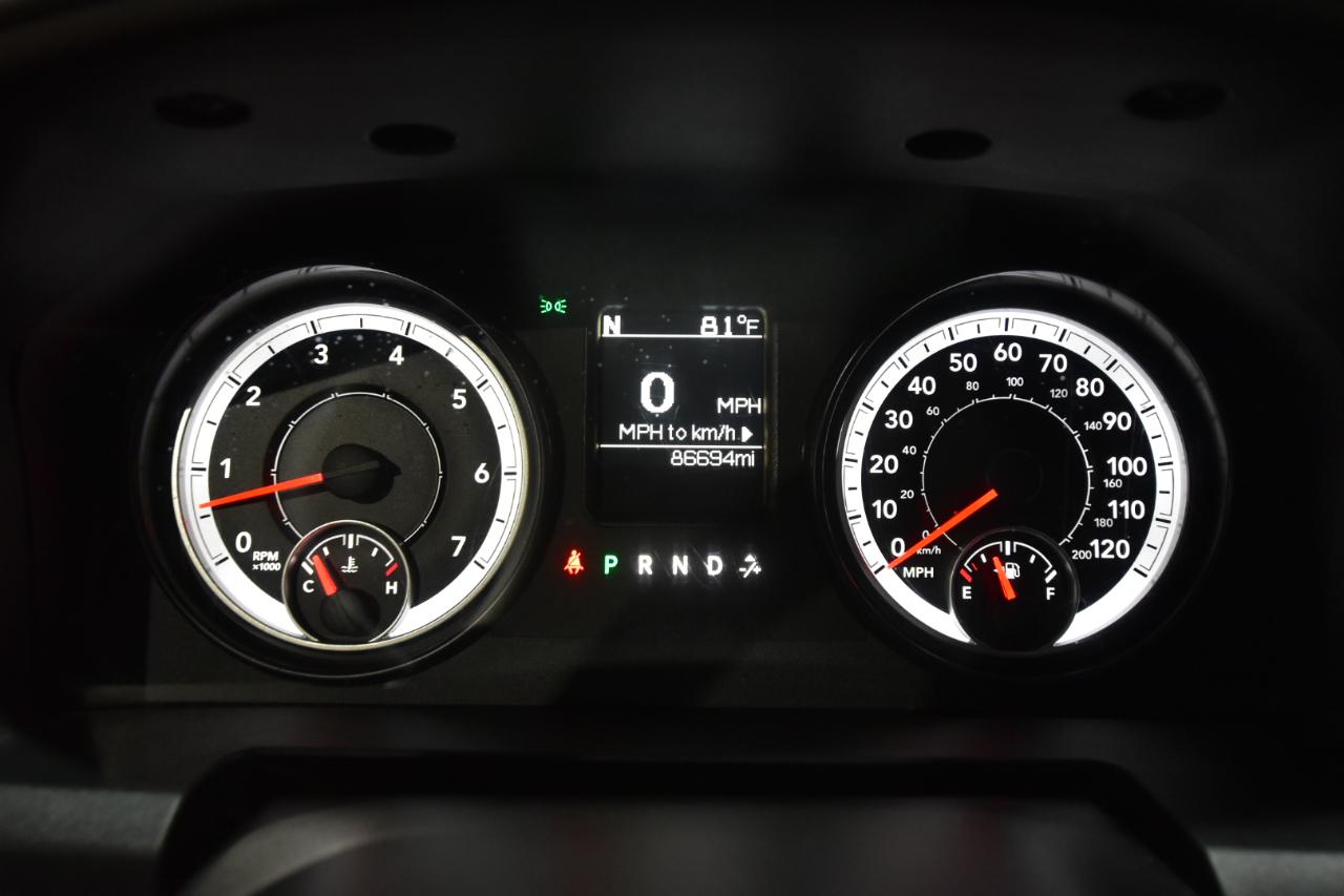RAM 1500 4WD Quad Cab 140.5" Express 2015