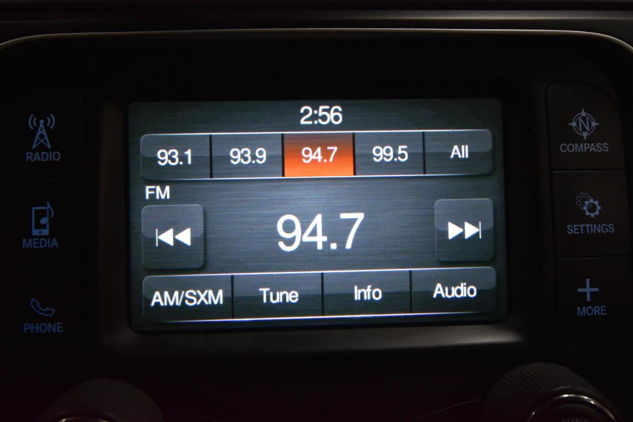 RAM 1500 4WD Quad Cab 140.5" Express 2015