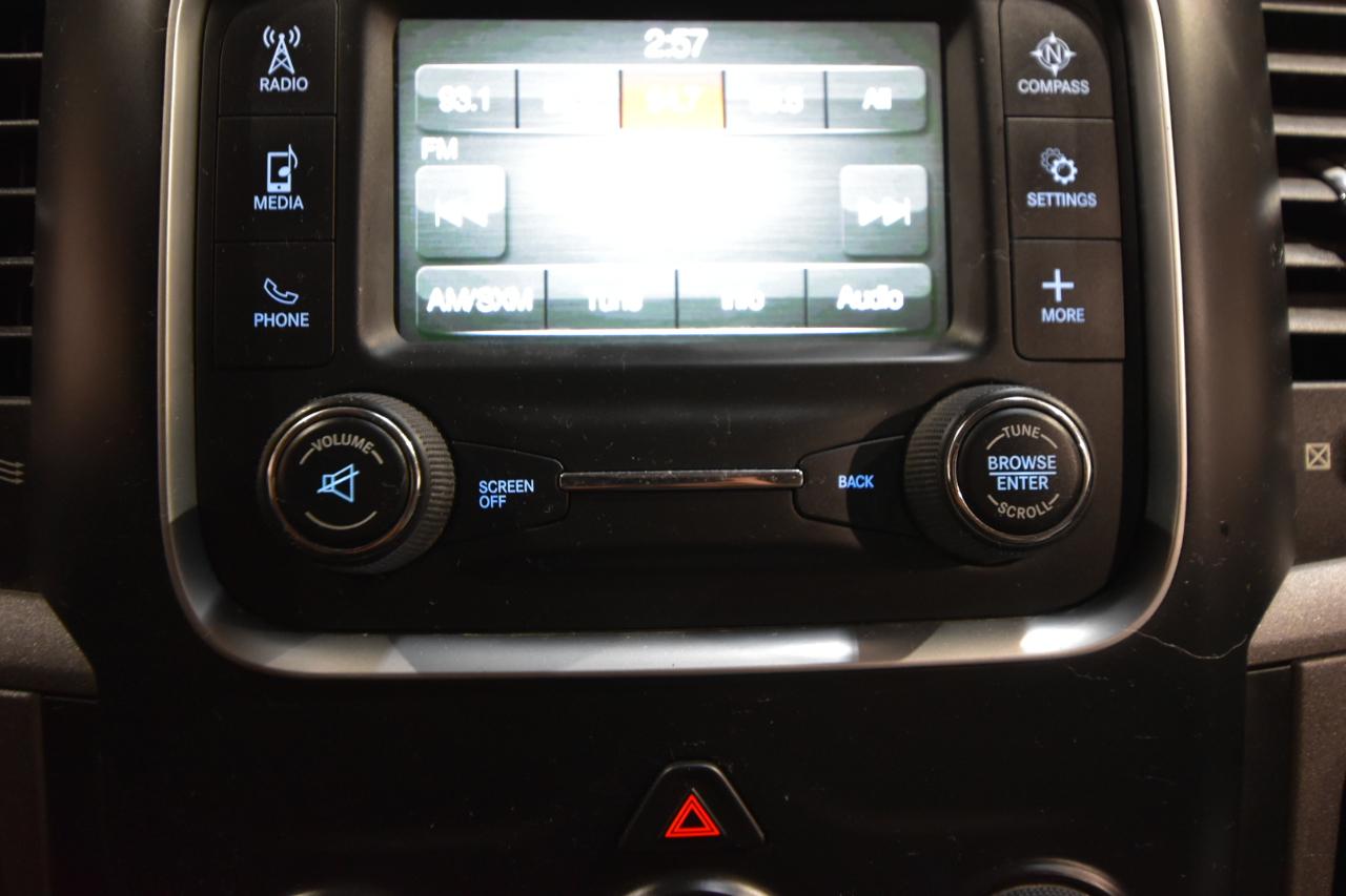 RAM 1500 4WD Quad Cab 140.5" Express 2015