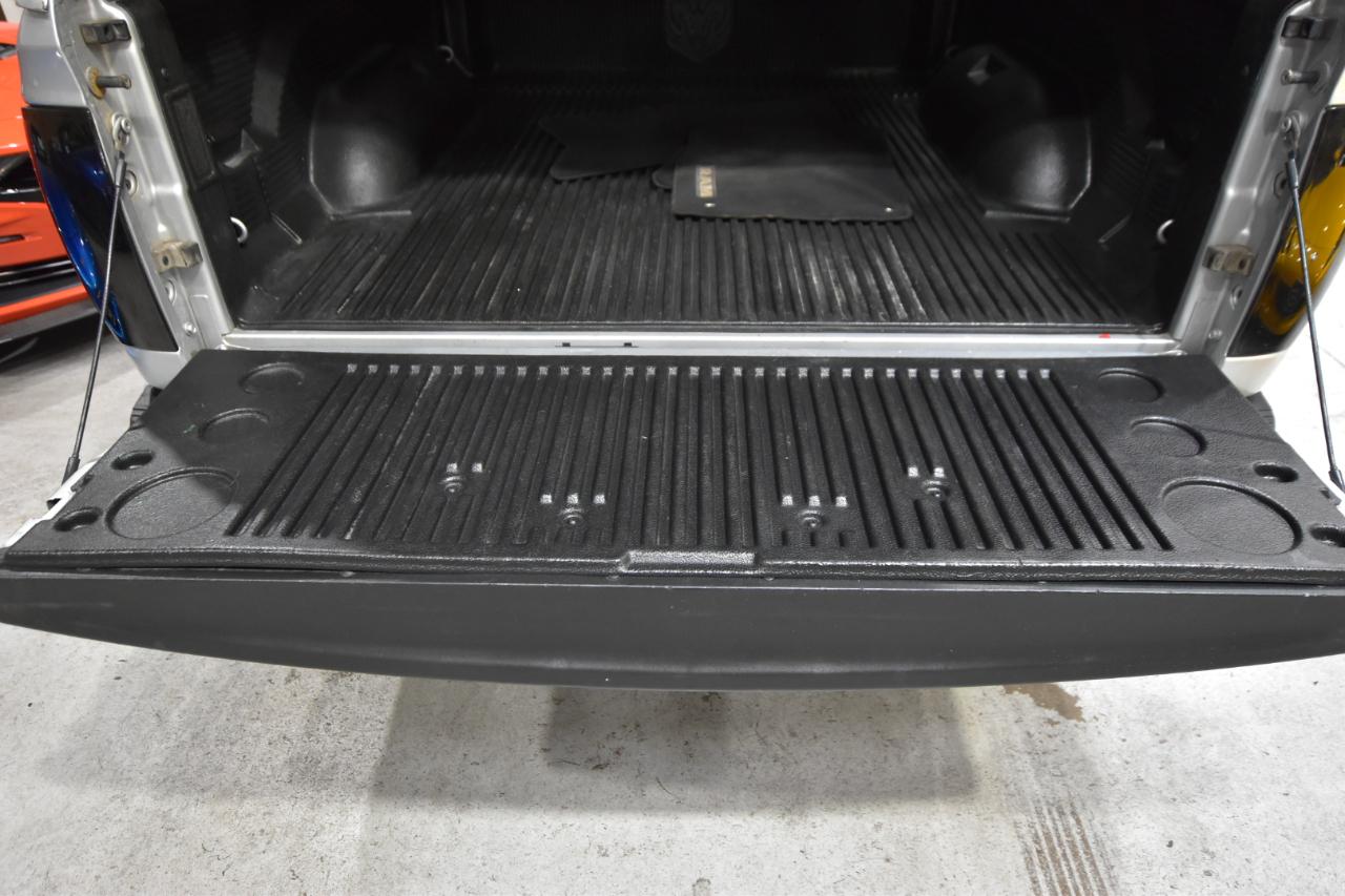 RAM 1500 4WD Quad Cab 140.5" Express 2015