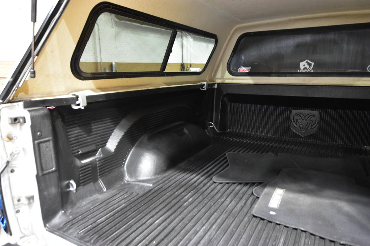 RAM 1500 4WD Quad Cab 140.5" Express 2015