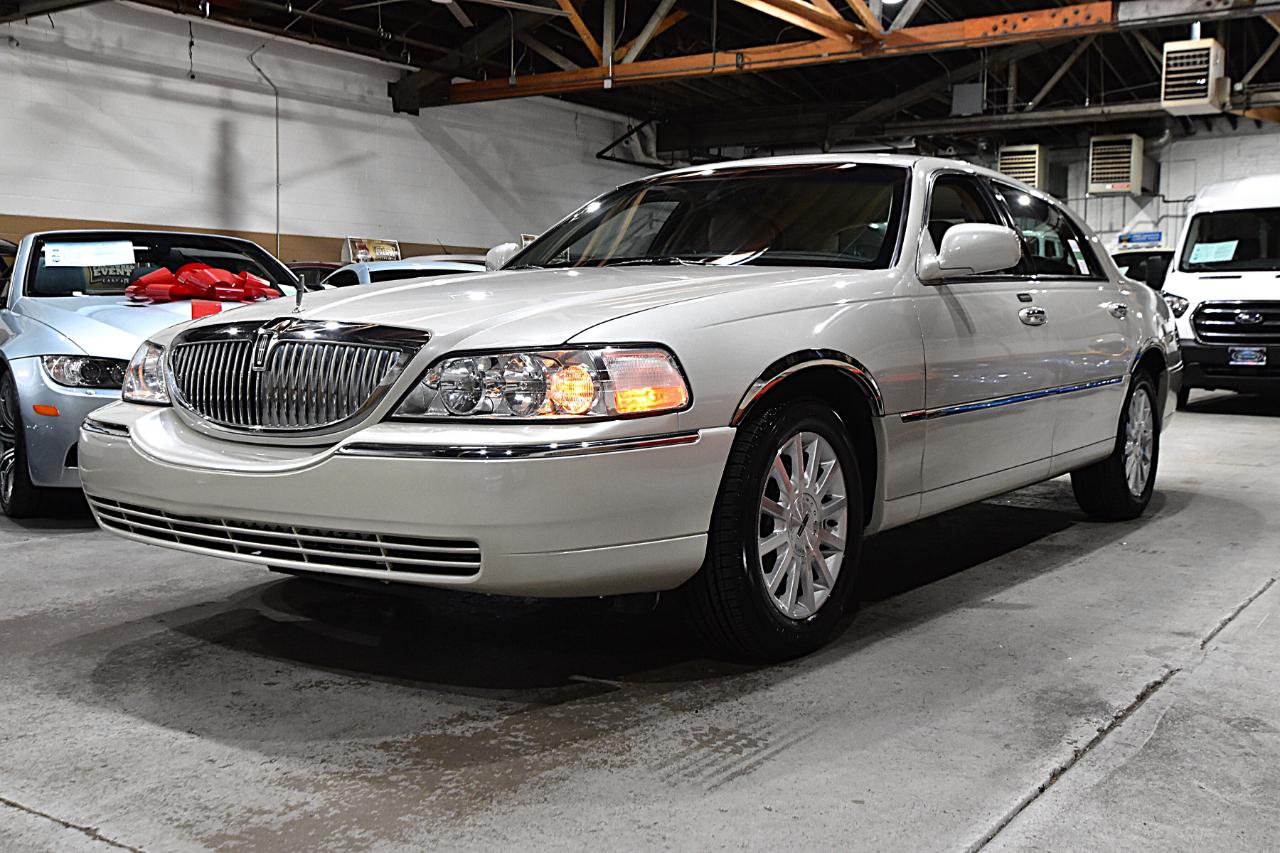 Lincoln Town Car 4dr Sdn Signature 2006
