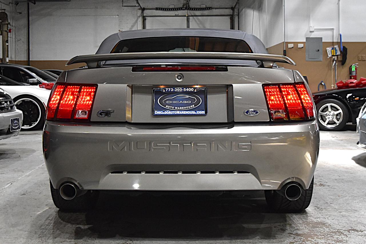 Ford Mustang 2dr Convertible GT Deluxe 2001