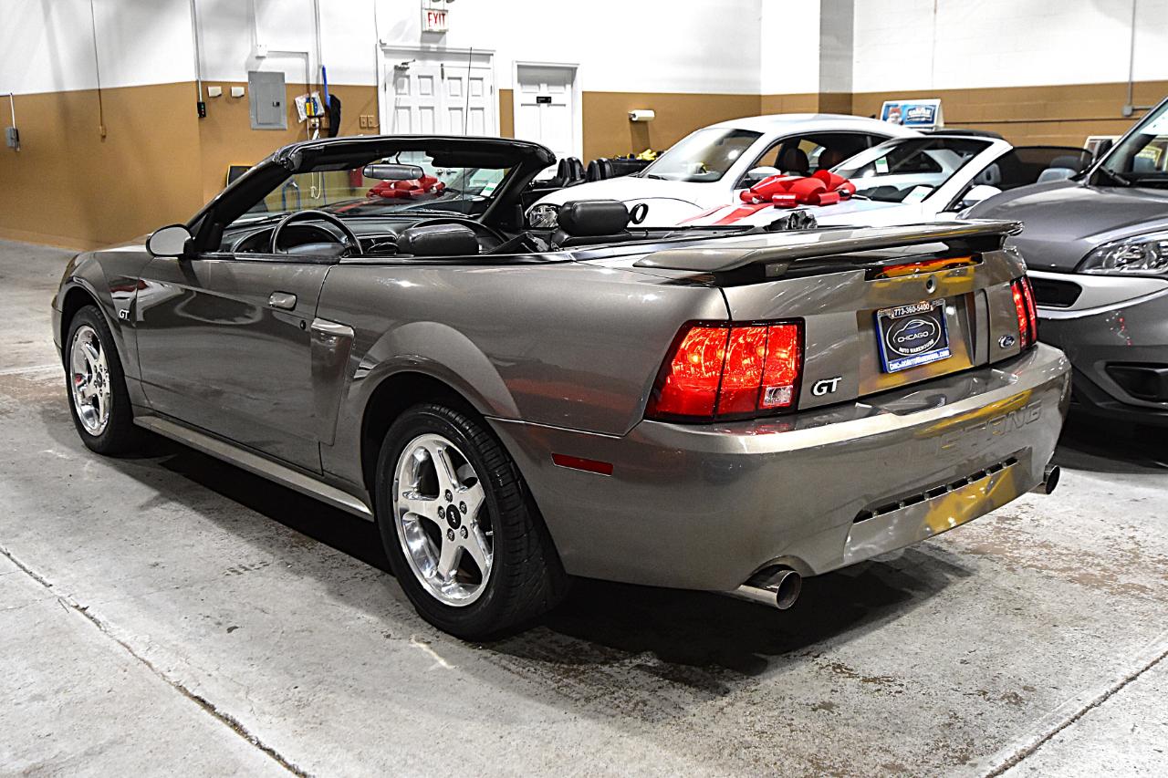 Ford Mustang 2dr Convertible GT Deluxe 2001