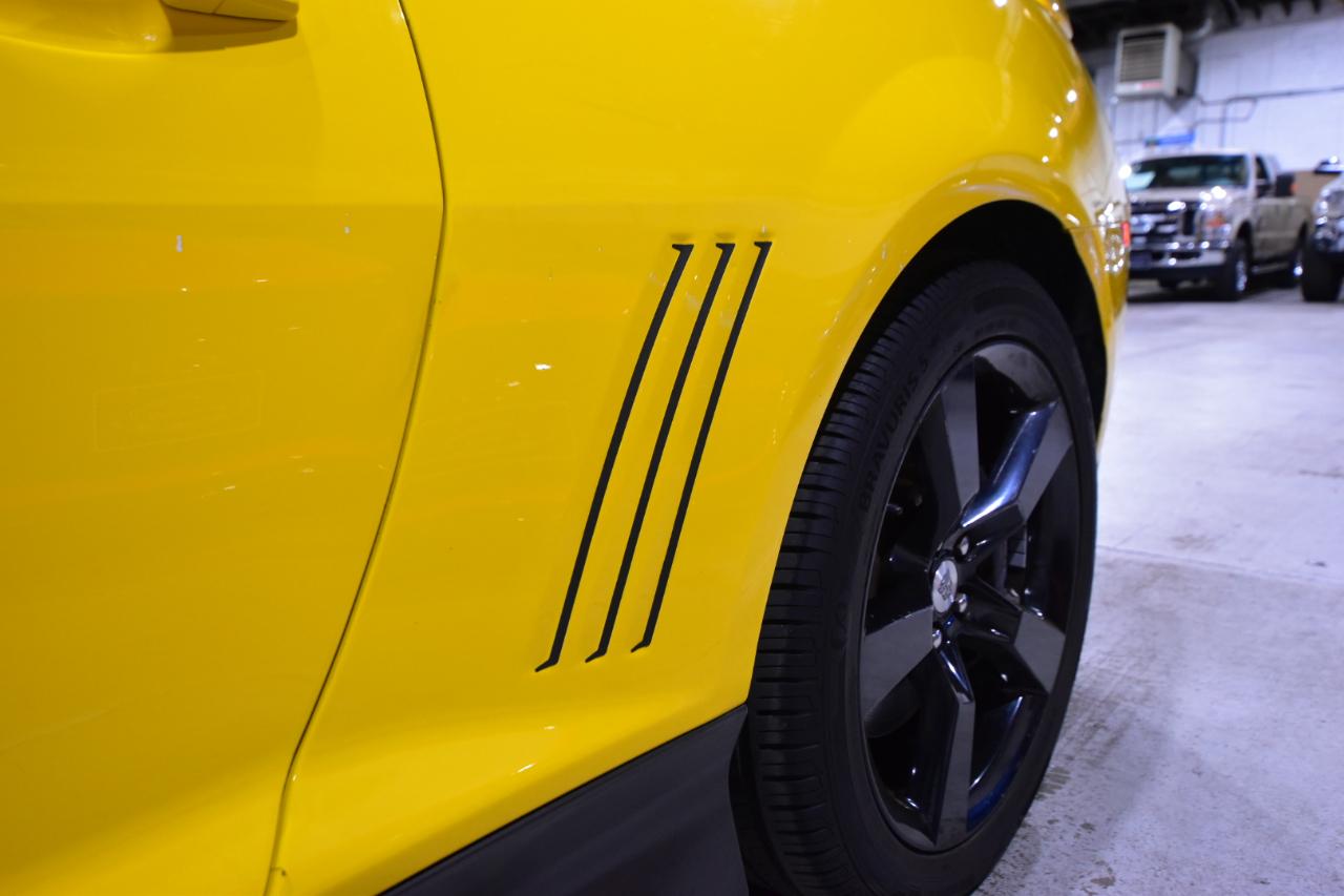 Chevrolet Camaro 2dr Cpe 2SS 2012