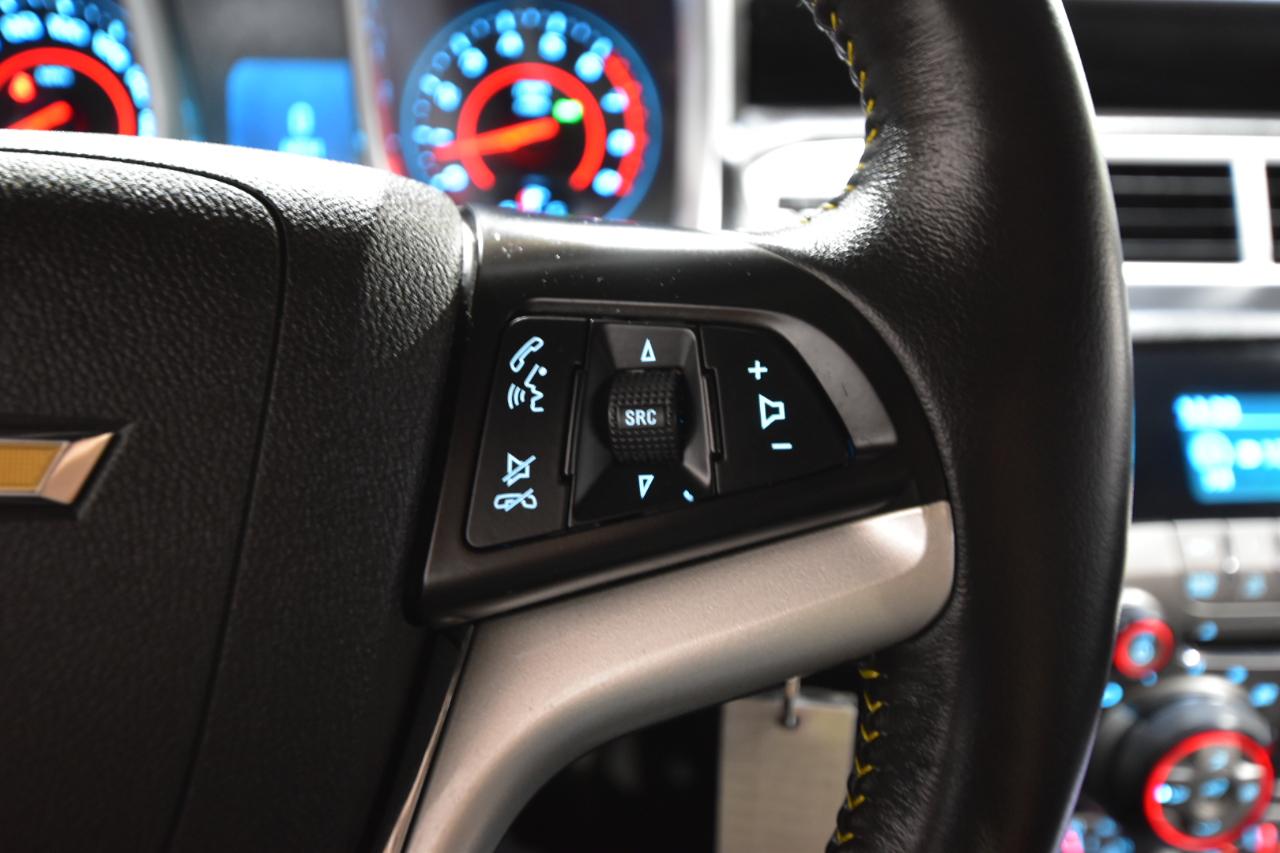 Chevrolet Camaro 2dr Cpe 2SS 2012