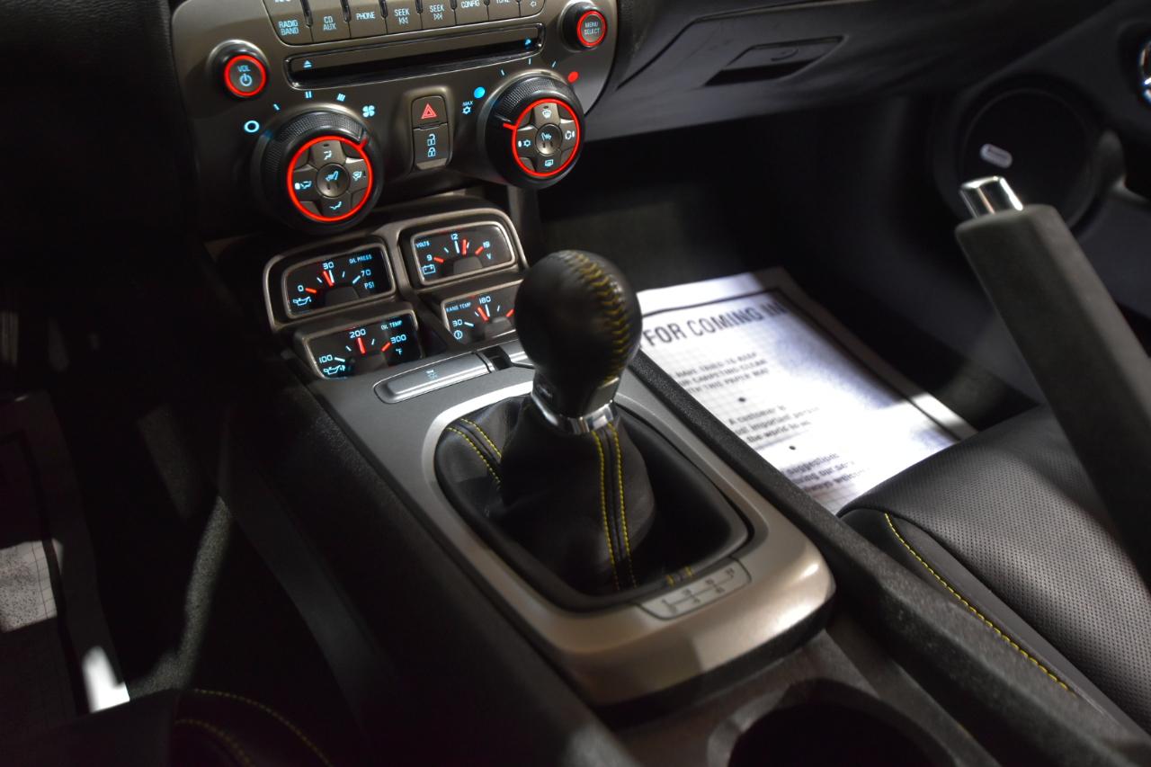 Chevrolet Camaro 2dr Cpe 2SS 2012