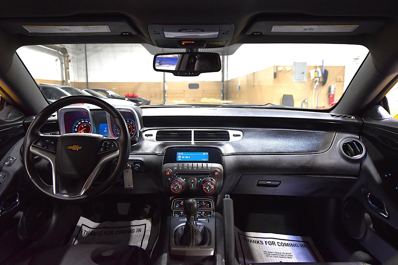 Chevrolet Camaro 2dr Cpe 2SS 2012