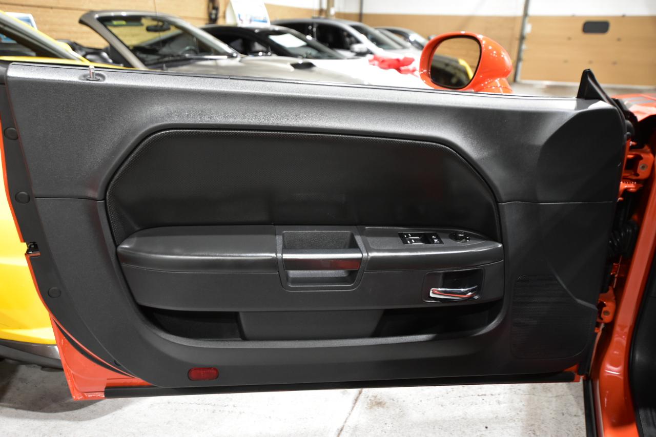 Dodge Challenger 2dr Cpe R/T 2009