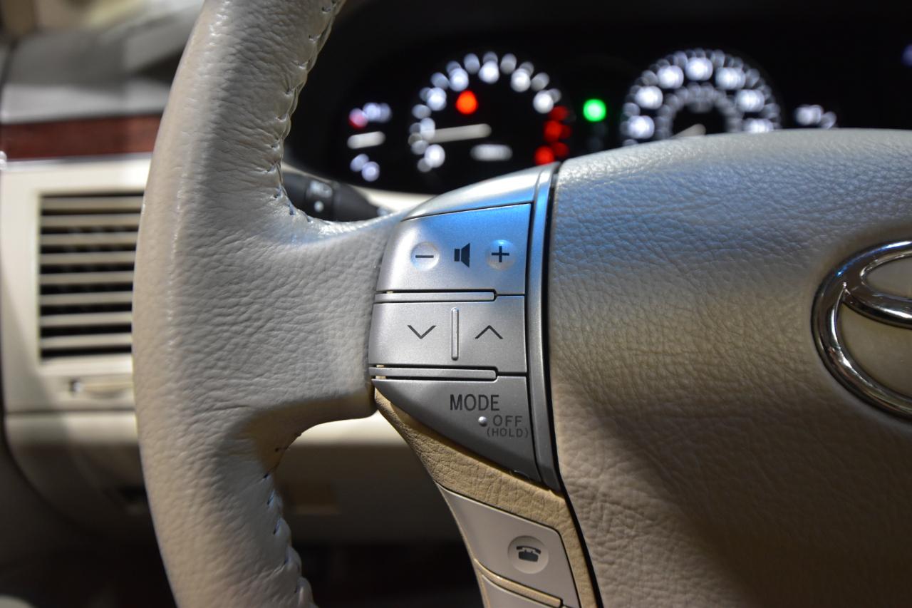 Toyota Avalon 4dr Sdn XLE Touring (Natl) 2008