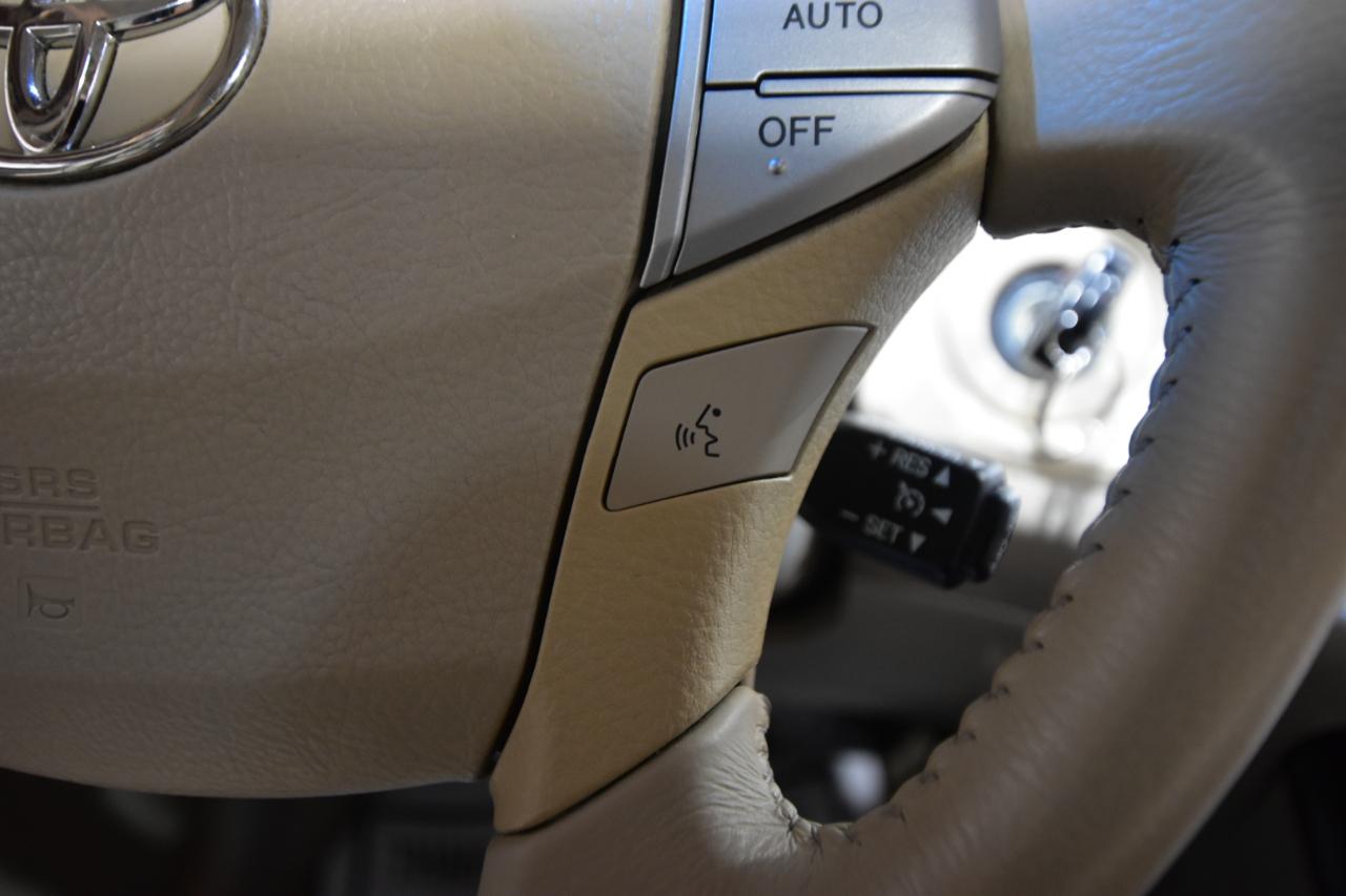 Toyota Avalon 4dr Sdn XLE Touring (Natl) 2008