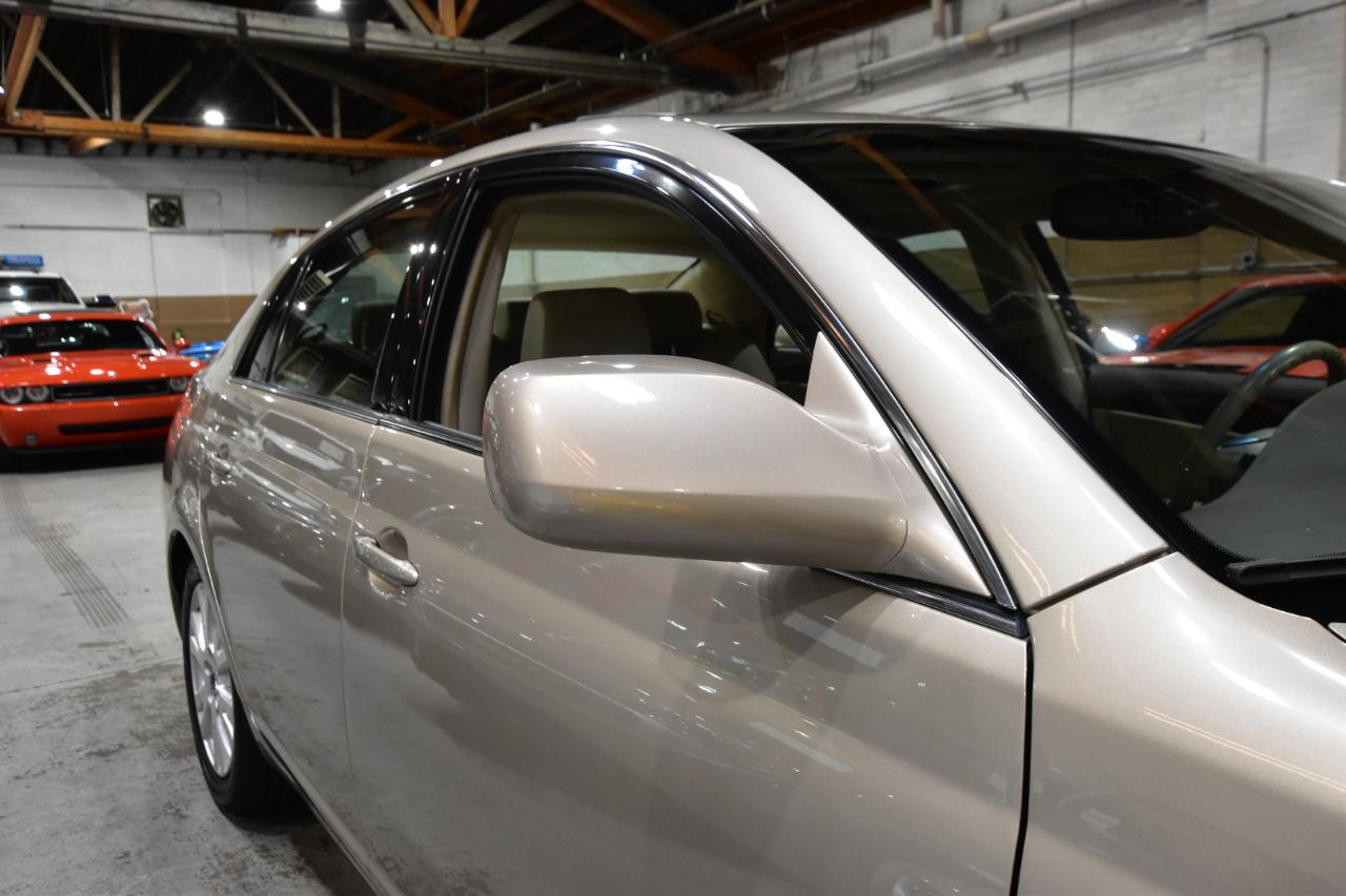 Toyota Avalon 4dr Sdn XLE Touring (Natl) 2008