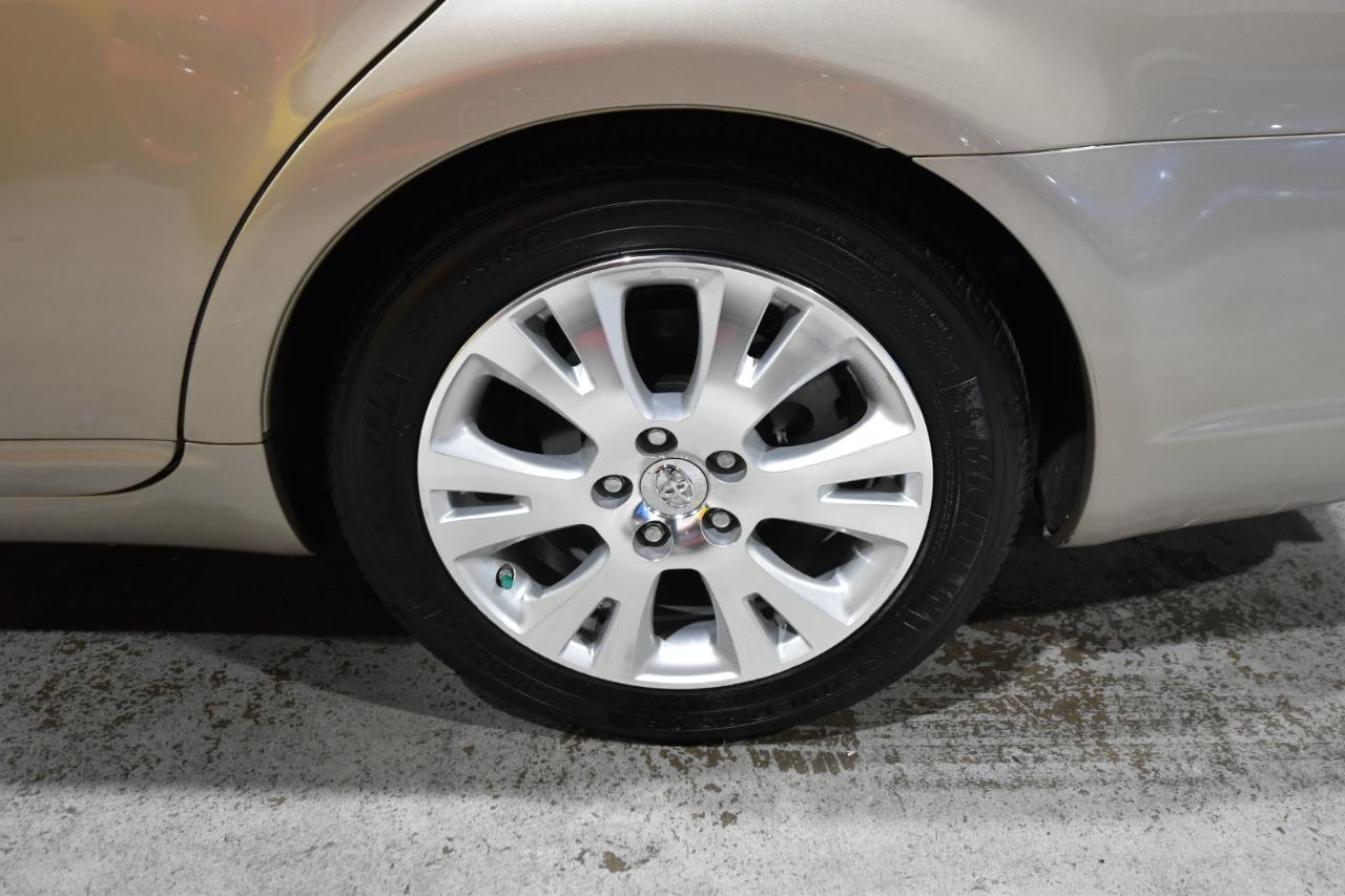 Toyota Avalon 4dr Sdn XLE Touring (Natl) 2008