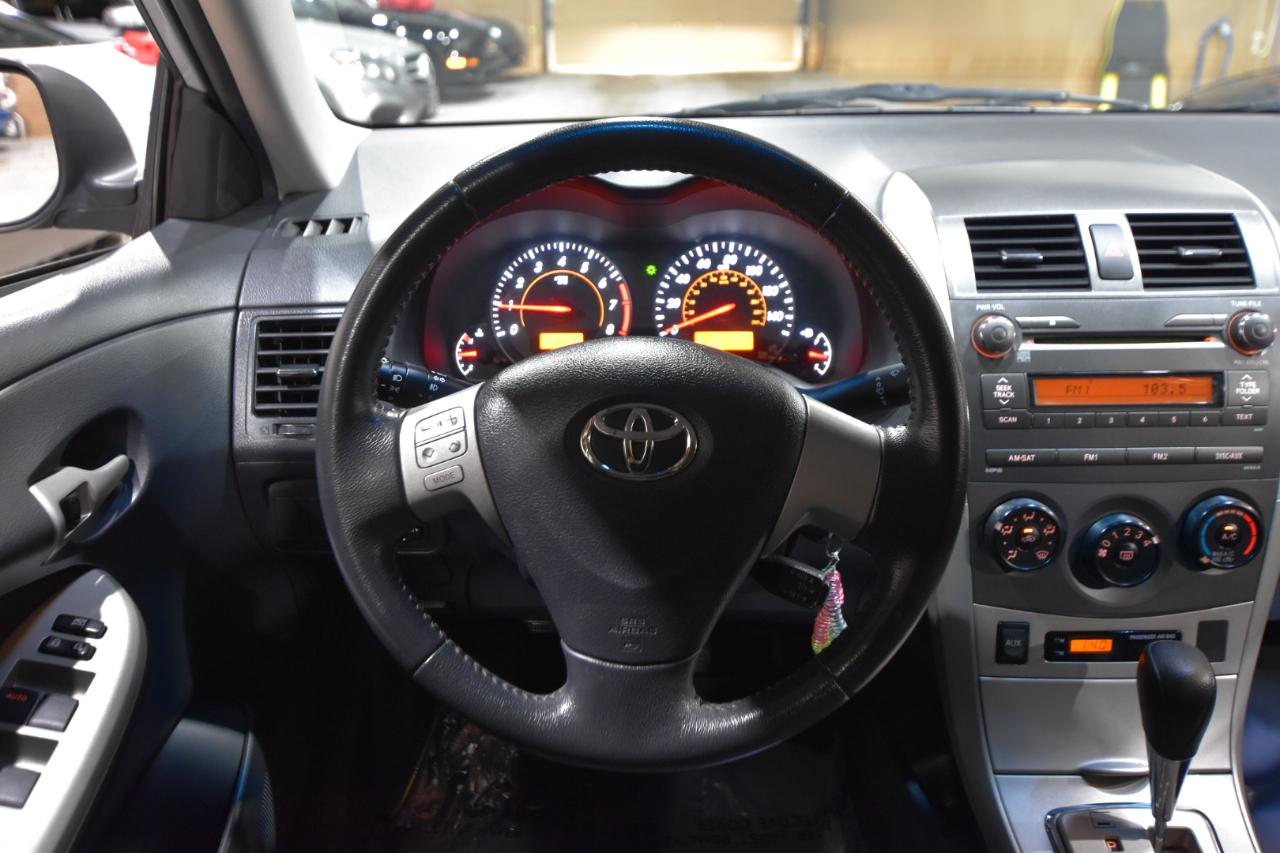 Toyota Corolla 4dr Sdn Auto S (Natl) 2010