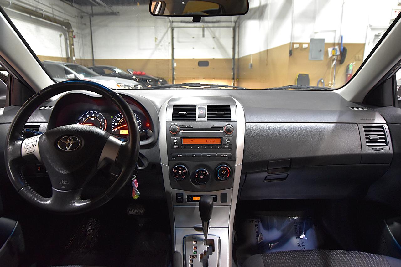 Toyota Corolla 4dr Sdn Auto S (Natl) 2010