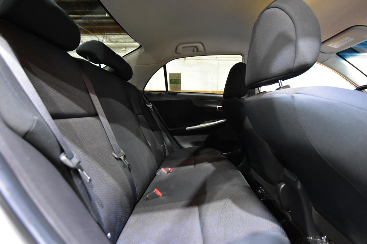 Toyota Corolla 4dr Sdn Auto S (Natl) 2010