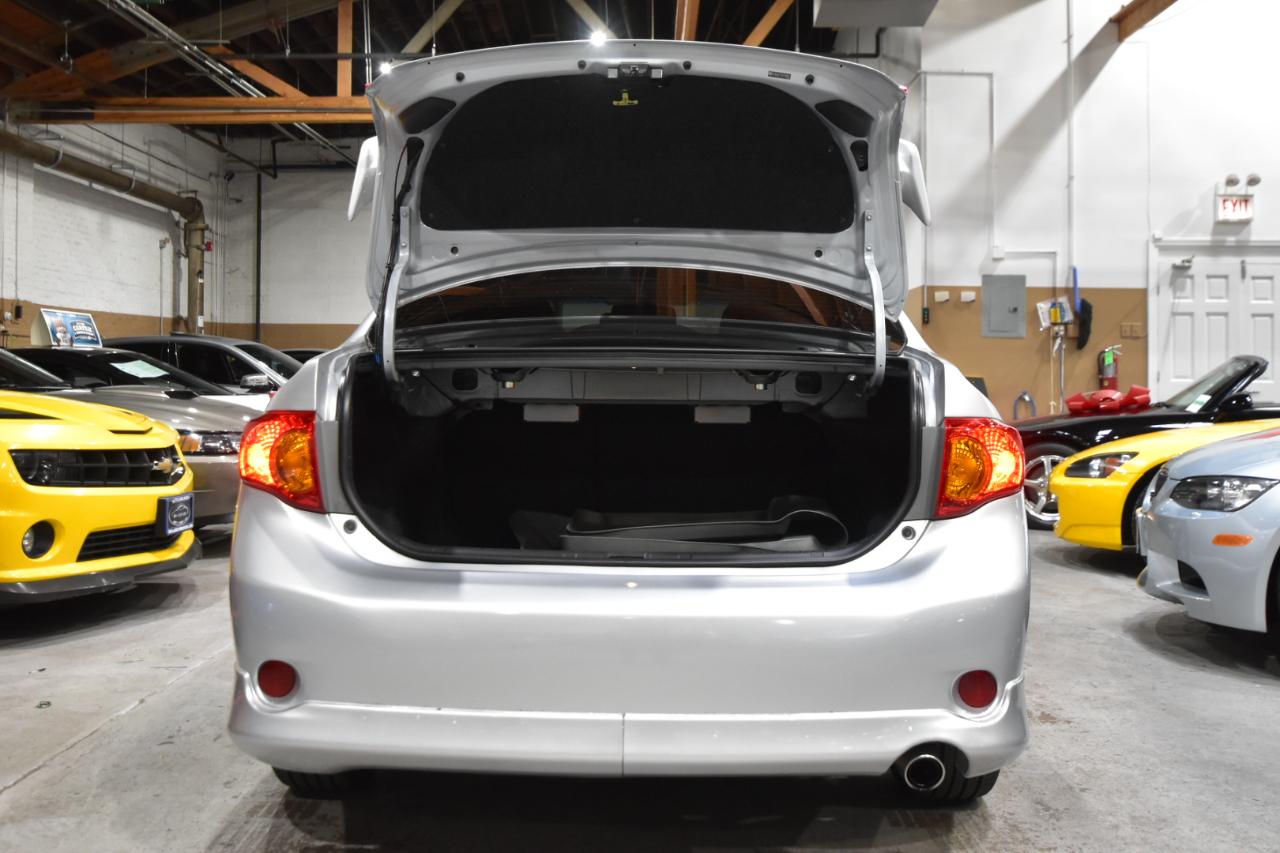 Toyota Corolla 4dr Sdn Auto S (Natl) 2010