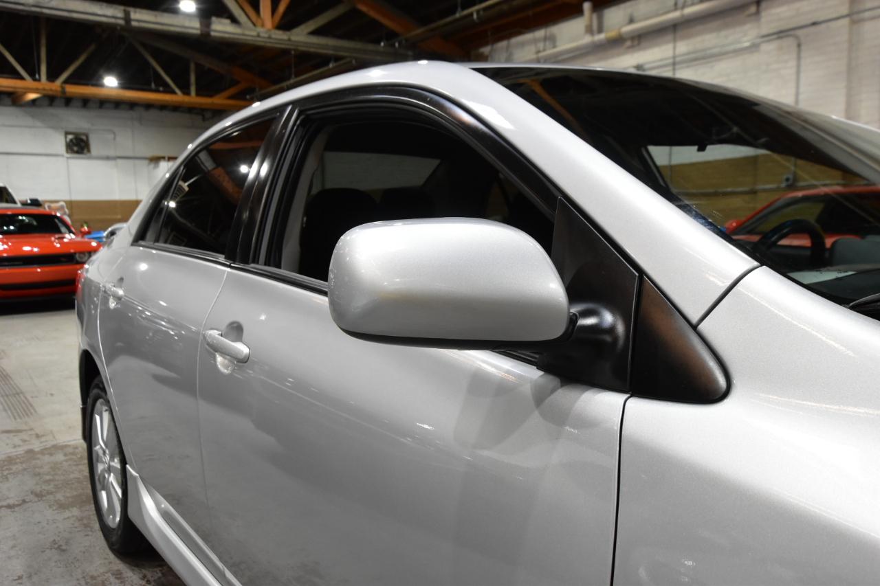 Toyota Corolla 4dr Sdn Auto S (Natl) 2010