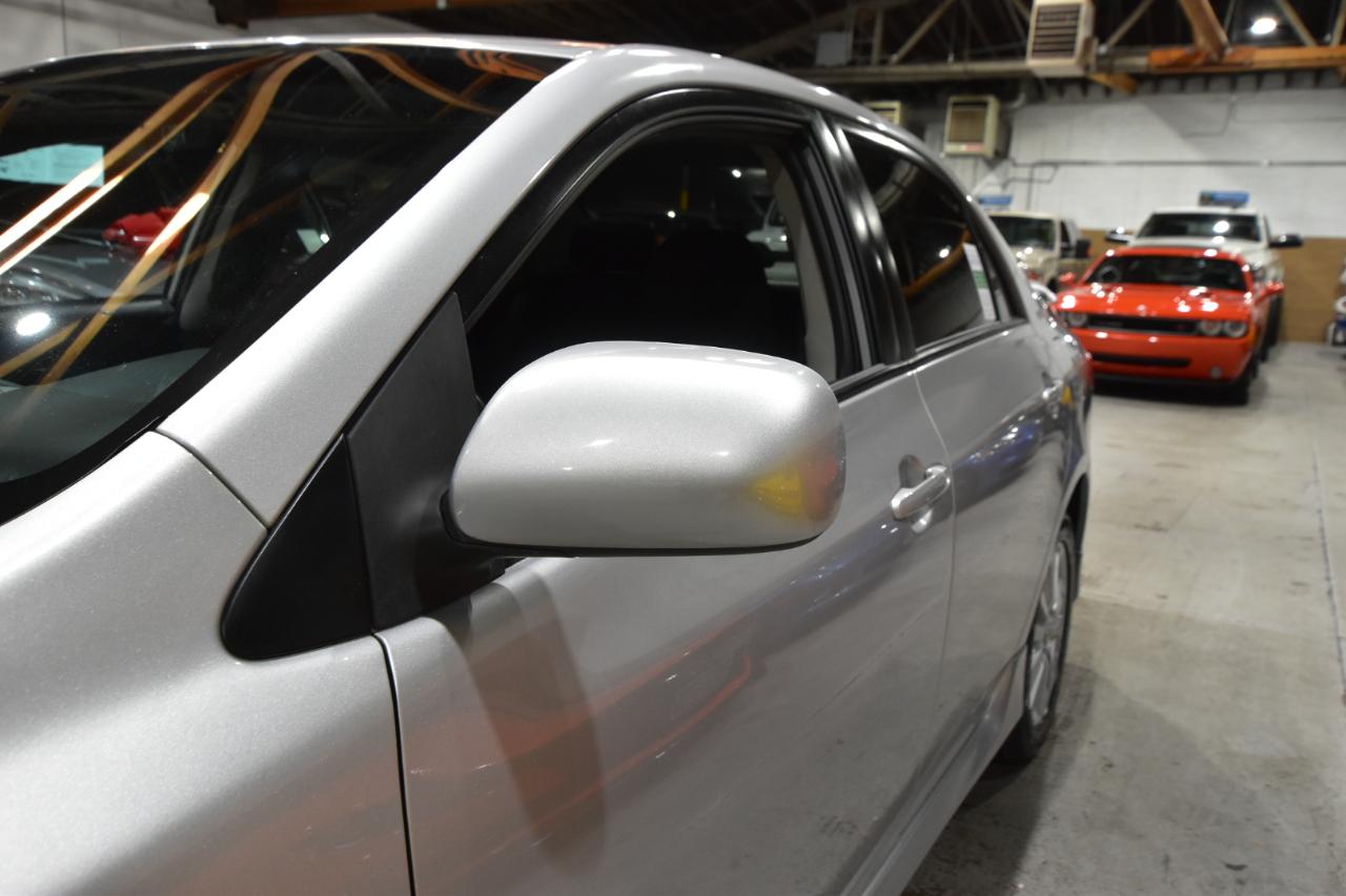Toyota Corolla 4dr Sdn Auto S (Natl) 2010
