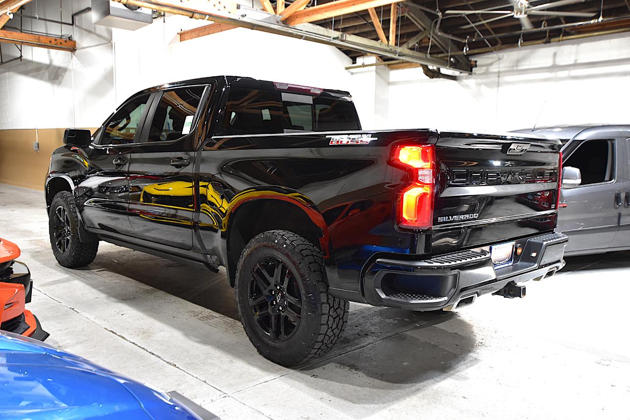 Chevrolet Silverado 1500 4WD Crew Cab 147" LT Trail Boss 2024