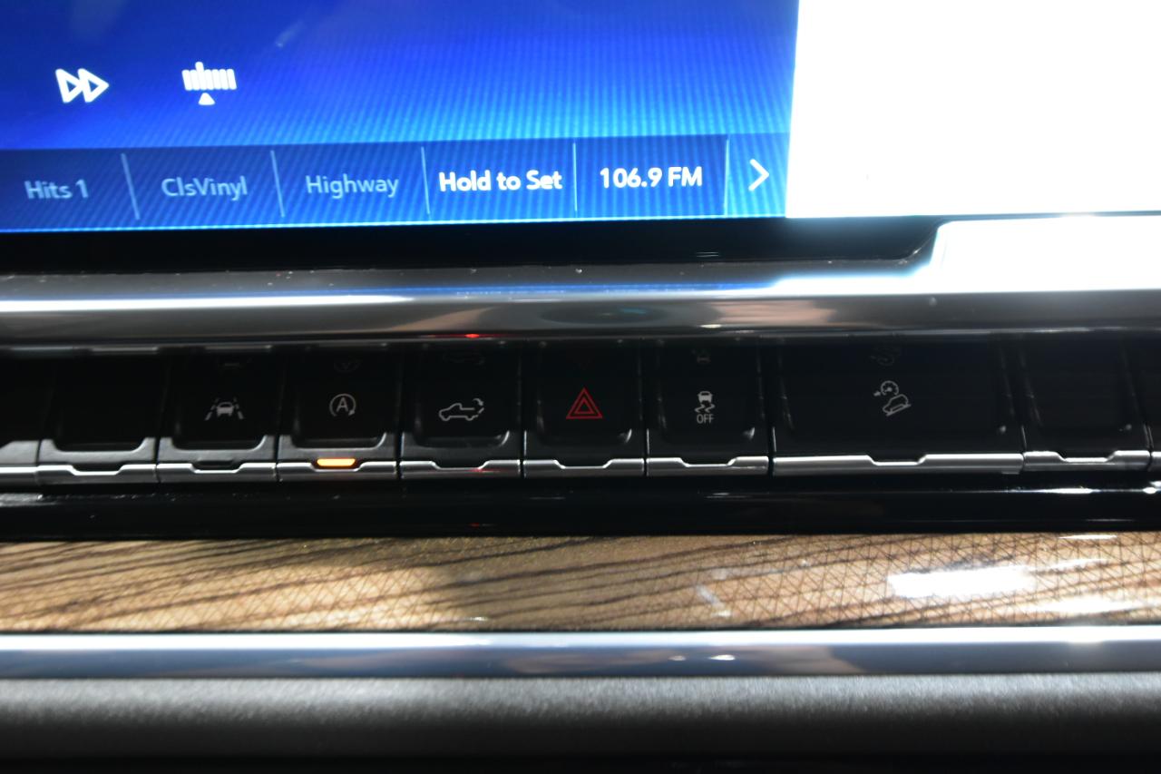 Chevrolet Silverado 1500 4WD Crew Cab 147" LT Trail Boss 2024