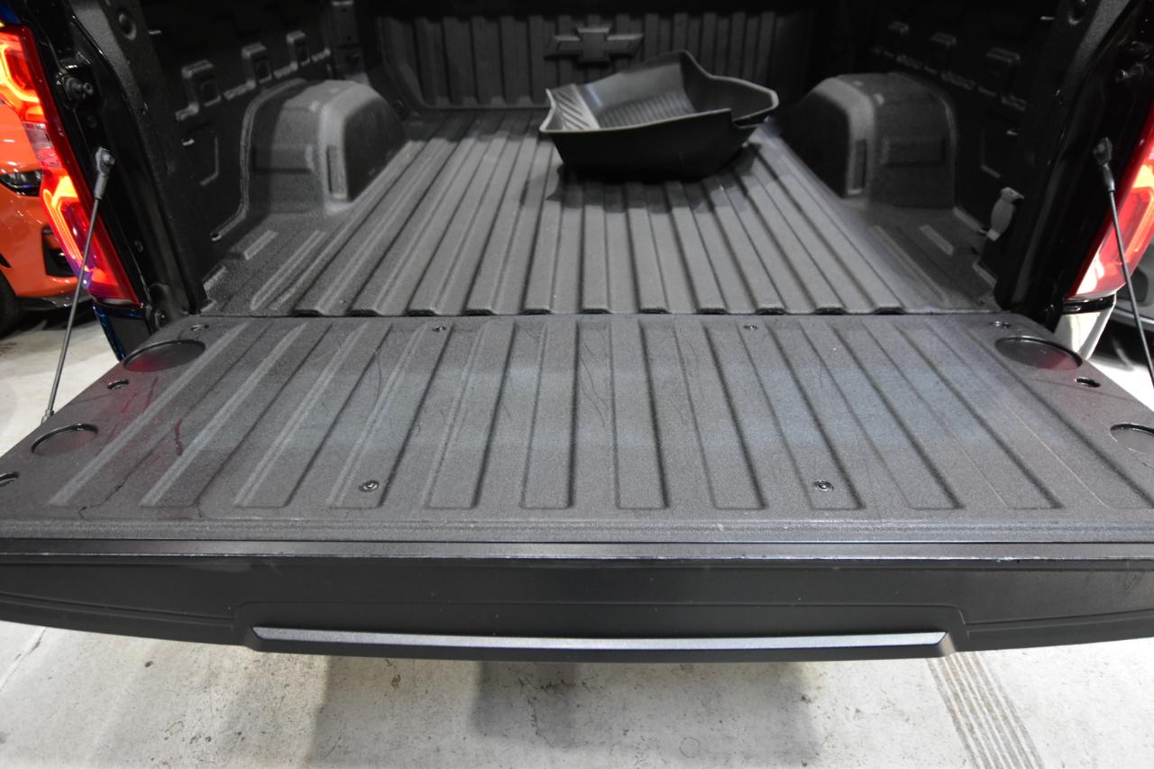 Chevrolet Silverado 1500 4WD Crew Cab 147" LT Trail Boss 2024