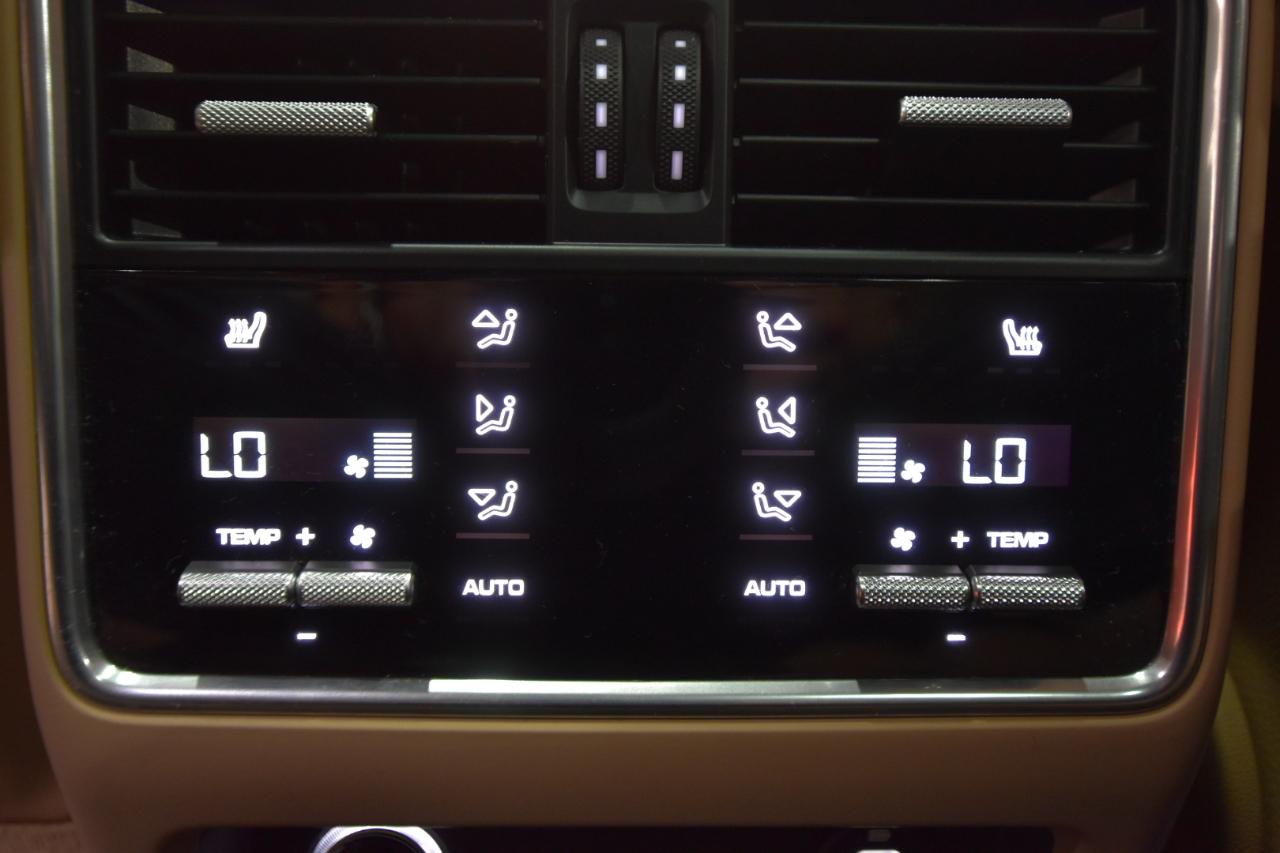 Porsche Cayenne AWD 2021