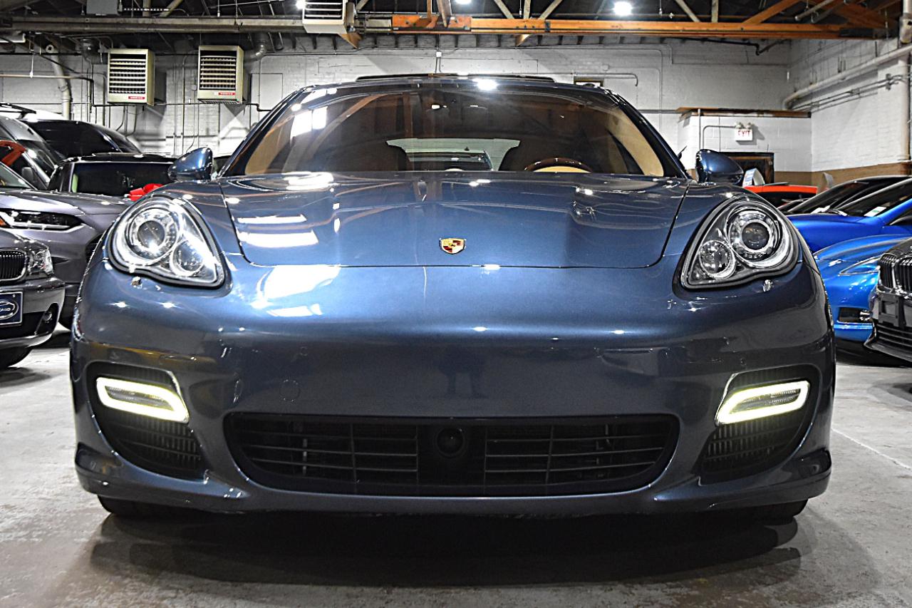 Porsche Panamera 4dr HB Turbo 2010