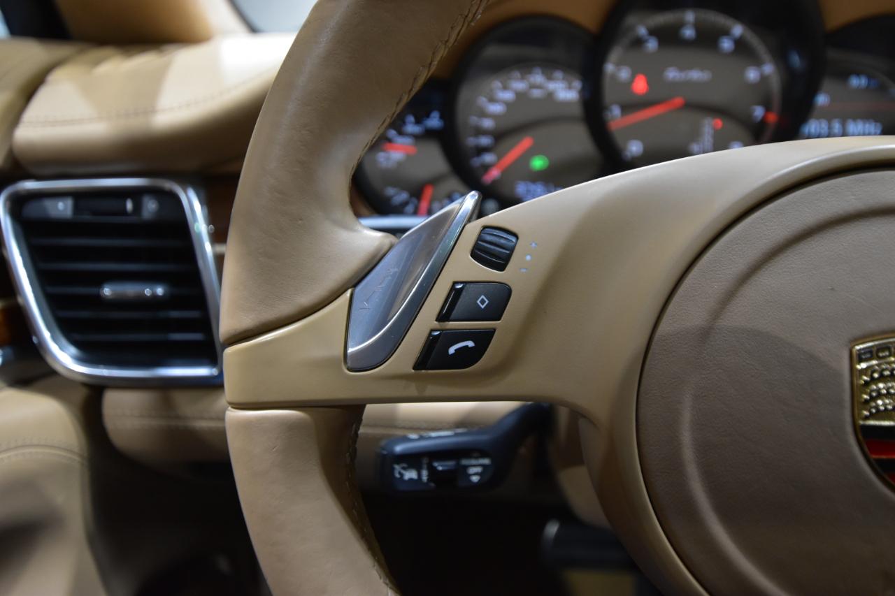 Porsche Panamera 4dr HB Turbo 2010
