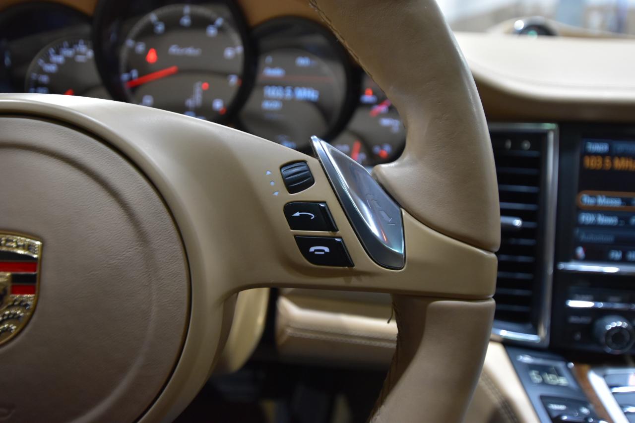 Porsche Panamera 4dr HB Turbo 2010