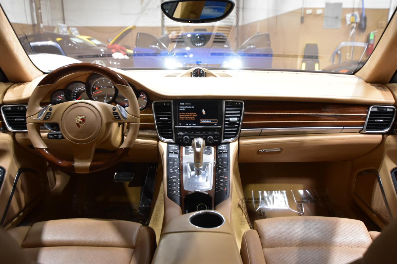 Porsche Panamera 4dr HB Turbo 2010
