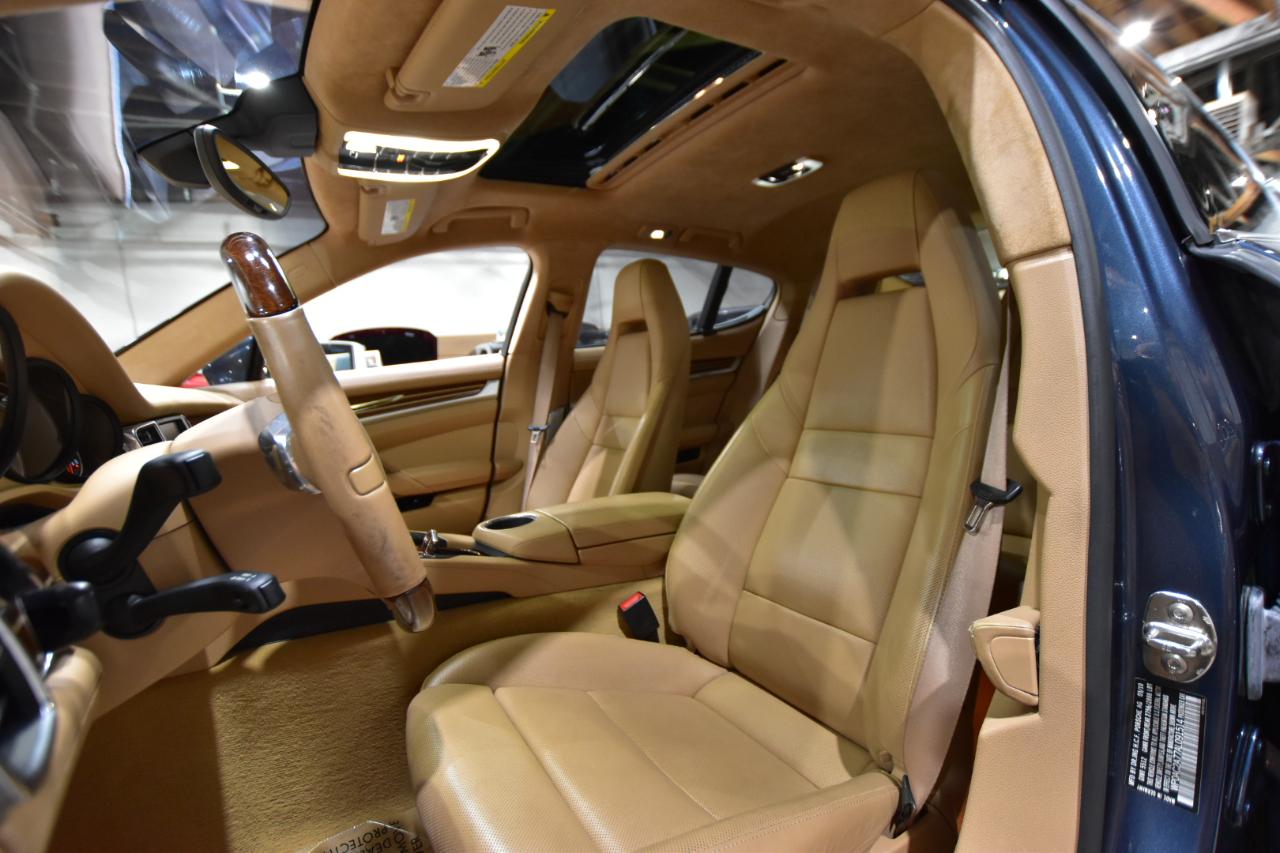 Porsche Panamera 4dr HB Turbo 2010